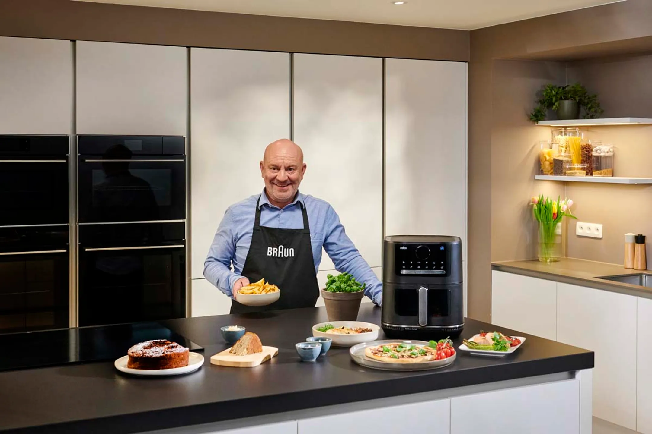 Braun Airfryer MultiFry 5 HF5073IBK image