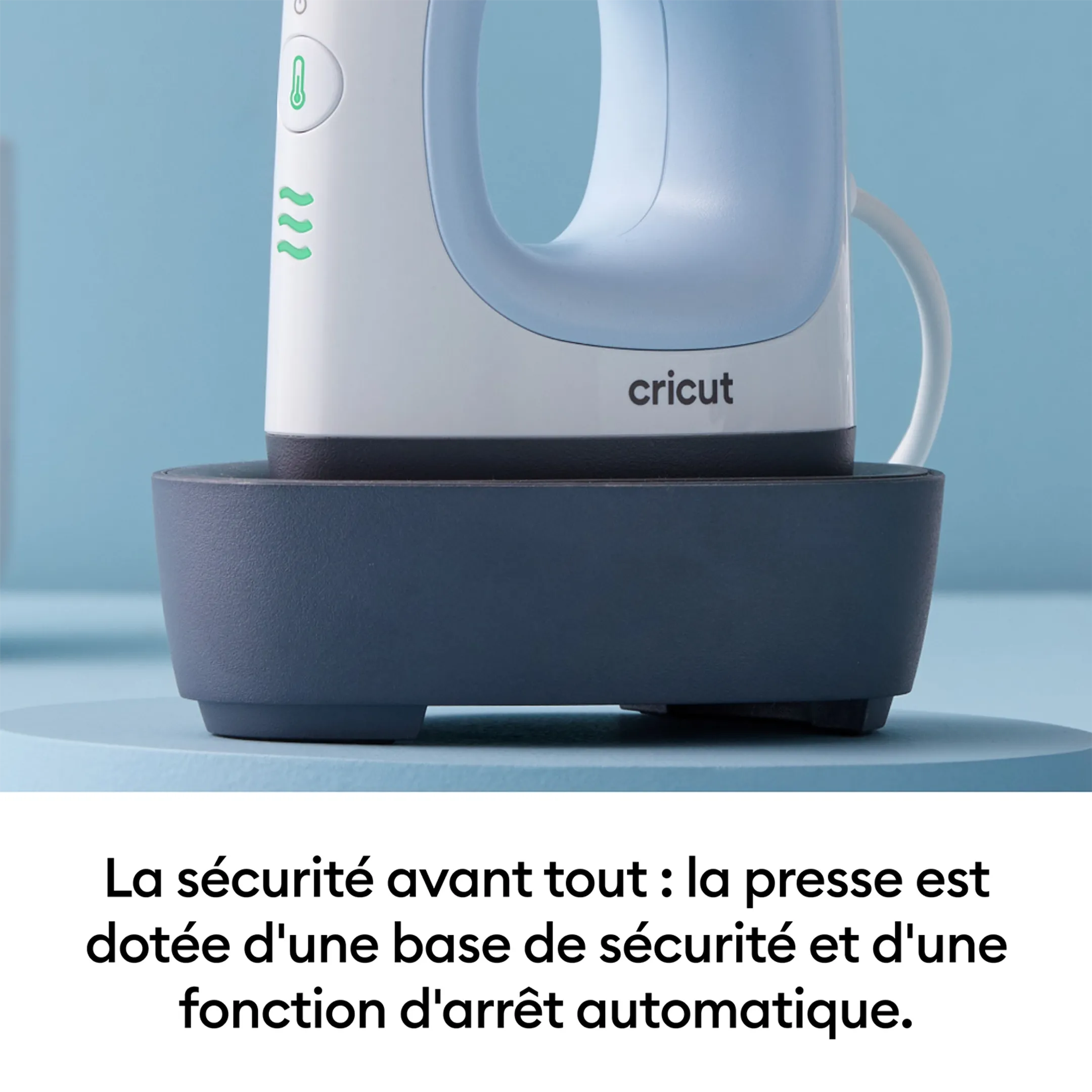 Cricut EasyPress Mini Zen Blue image