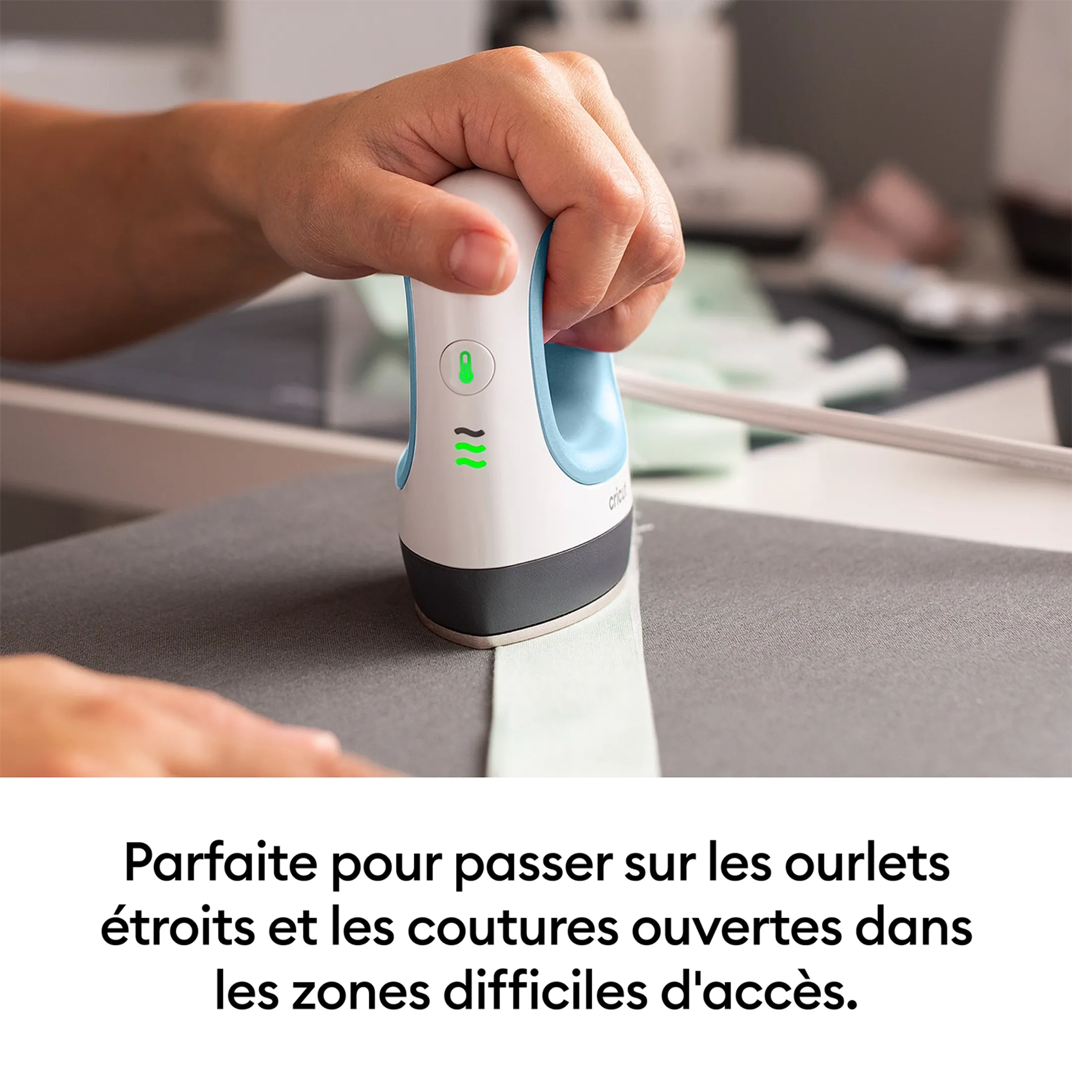 Cricut EasyPress Mini Zen Blue image