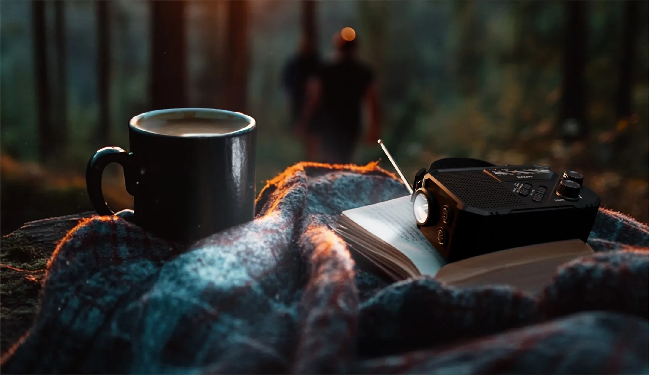 Philips Radio portable avec lampe torche - Noir image