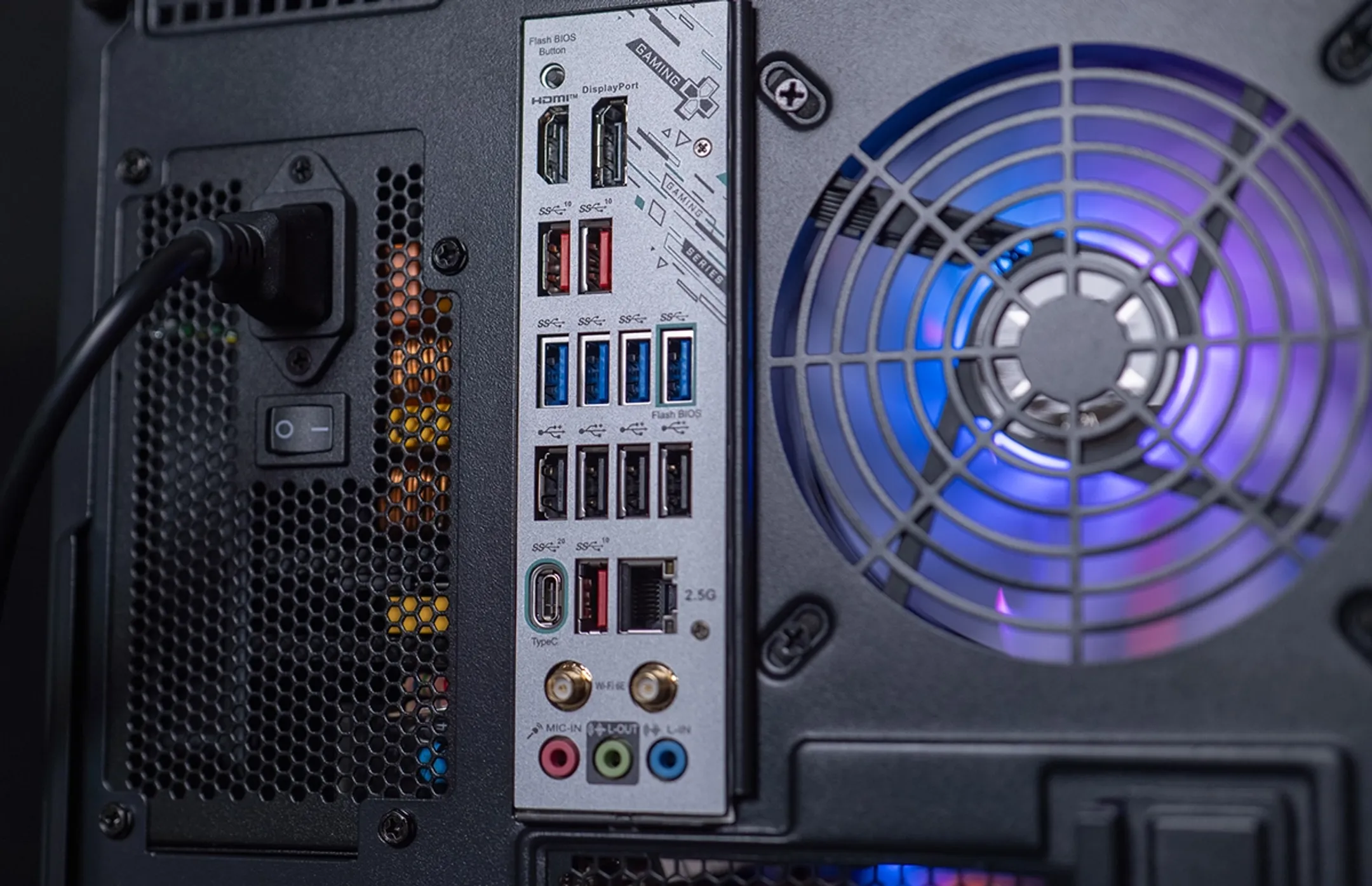 FLOWUP NEBULASTRIKE Radeon RX 9070 XT 16GB image