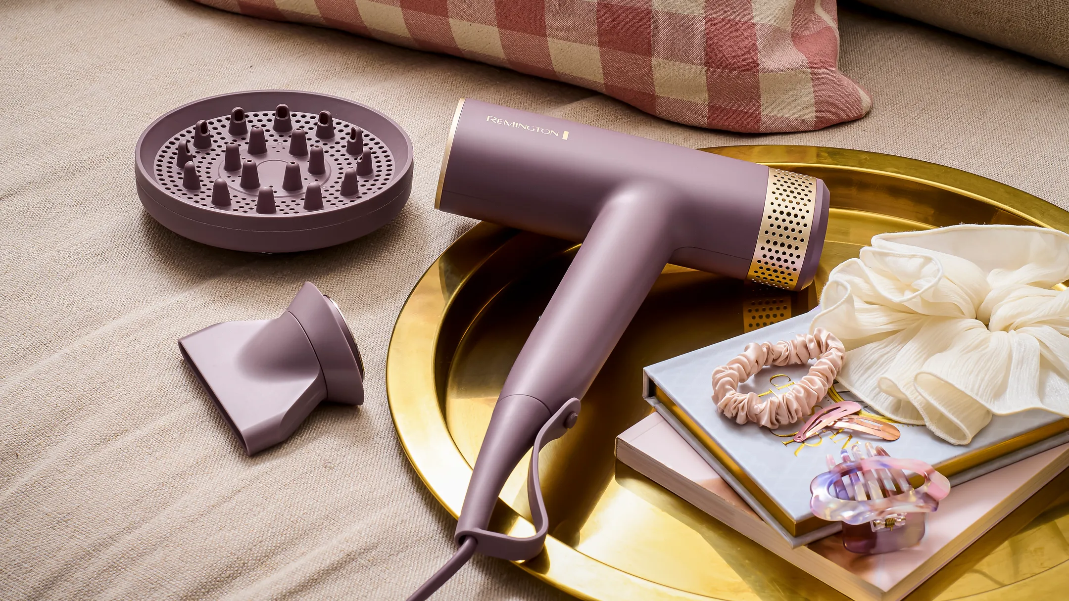 Remington Sèche-cheveux AIRvive™ EC8930 image