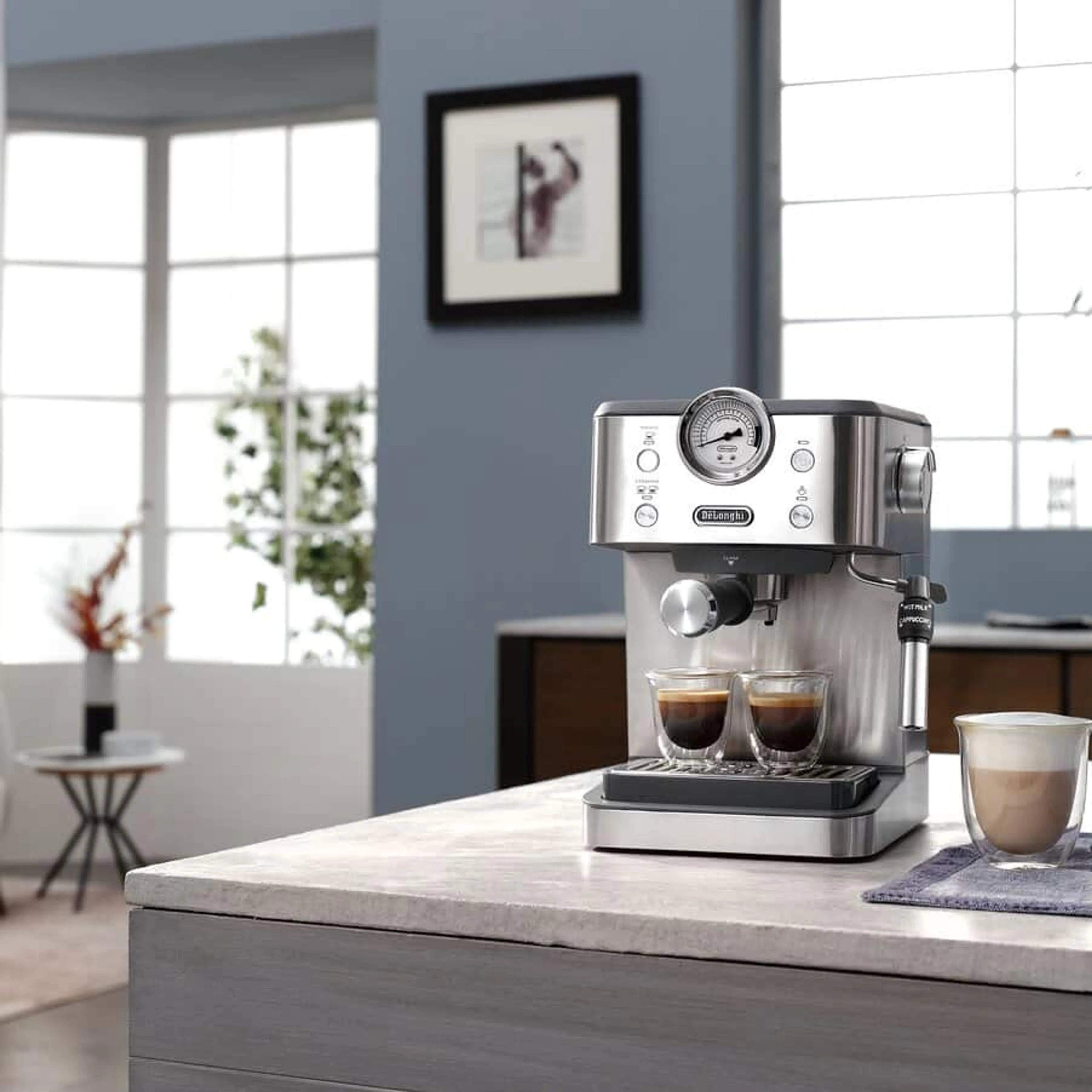 De'Longhi Machine à Expresso Linea Classic EM450.M image
