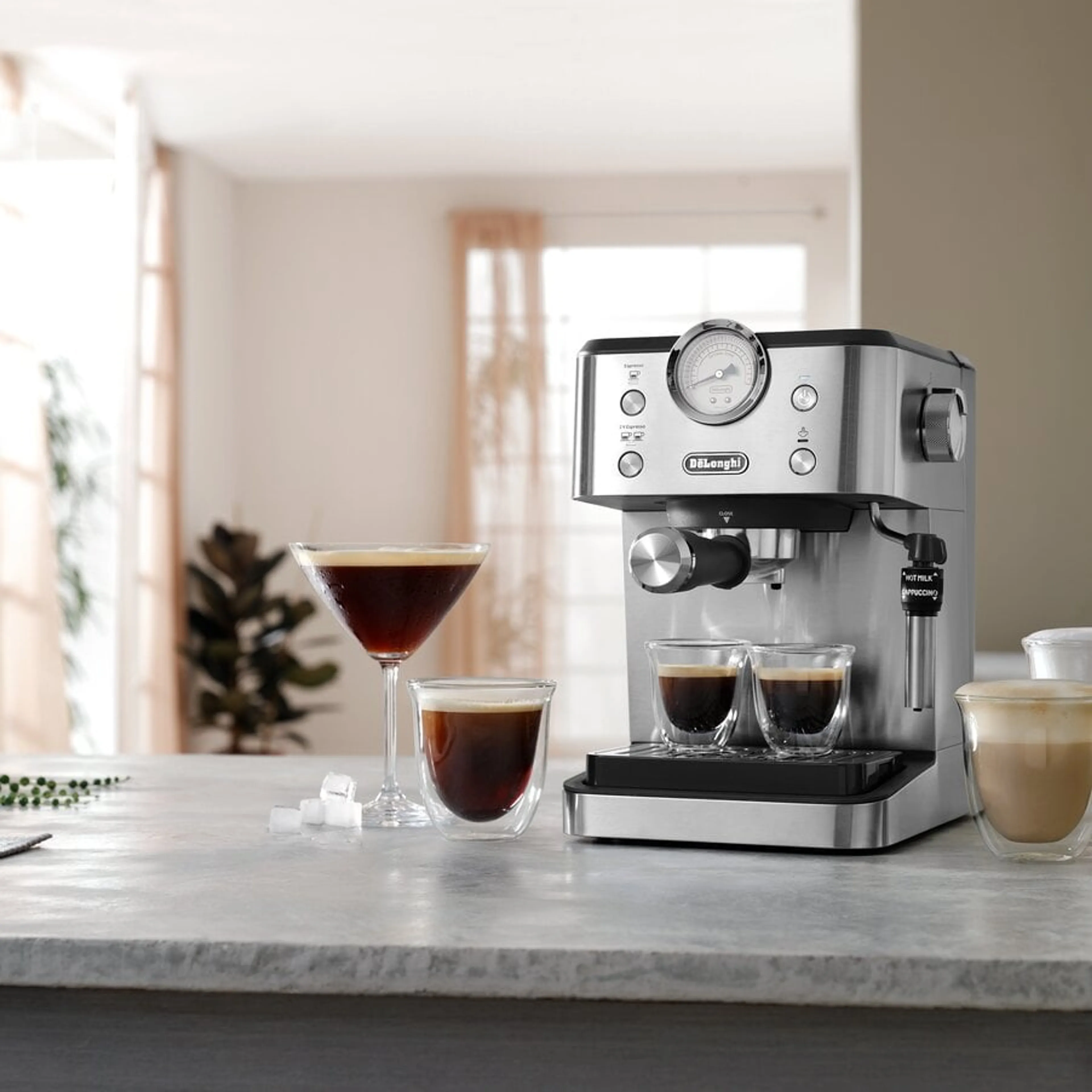 De'Longhi Machine à Expresso Linea Classic EM450.M image