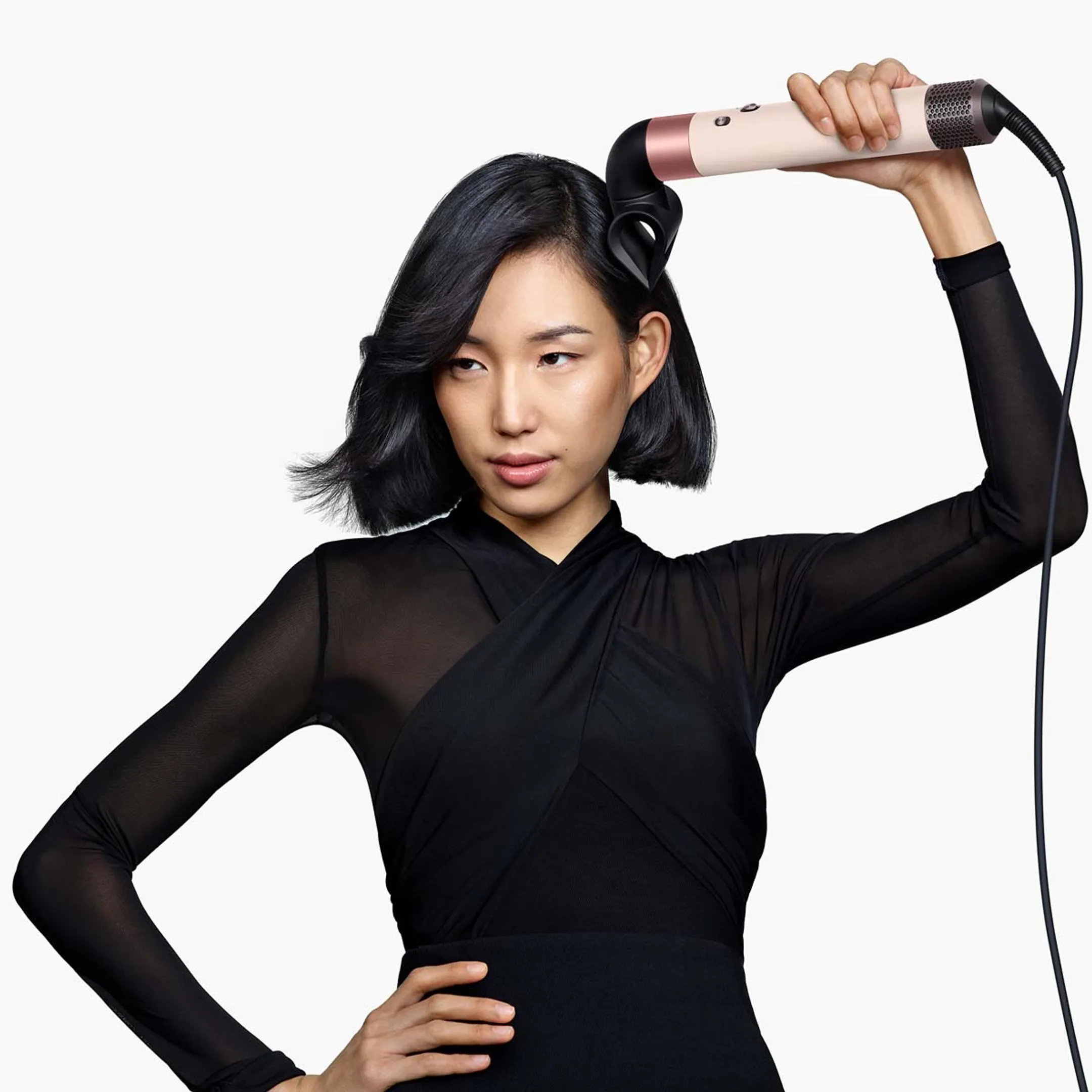 Dyson Airwrap i.d. Straight + Wavy Ceramic Pink image