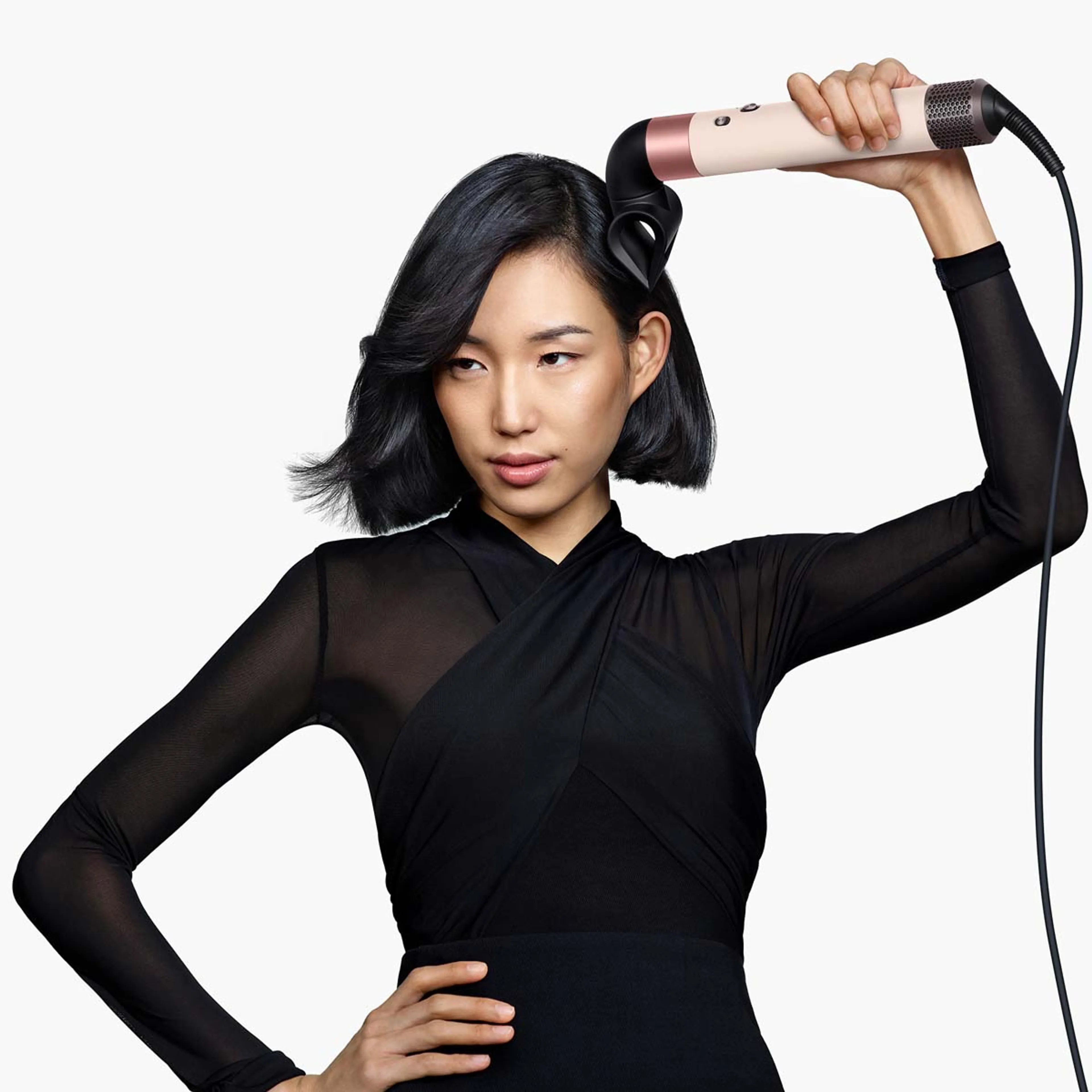 Dyson Airwrap i.d. - steil tot golvend haar Ceramic Pink image