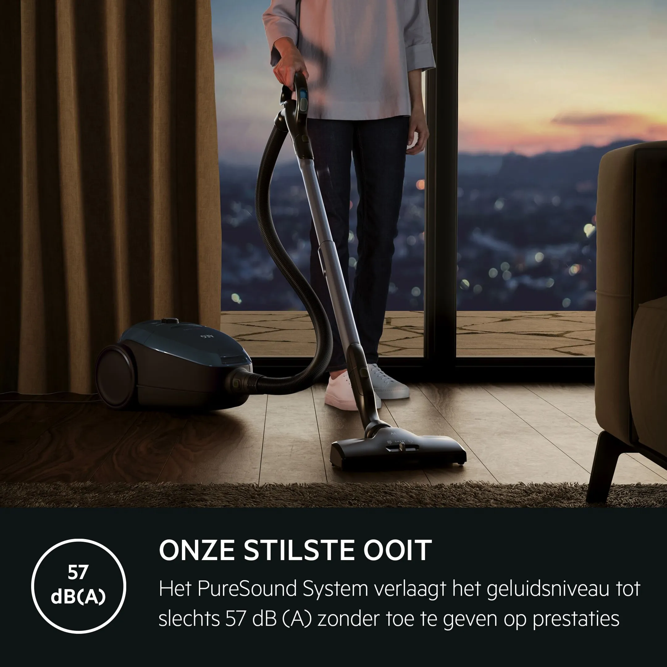 AEG Stofzuiger met zak VX82-1-ANI image