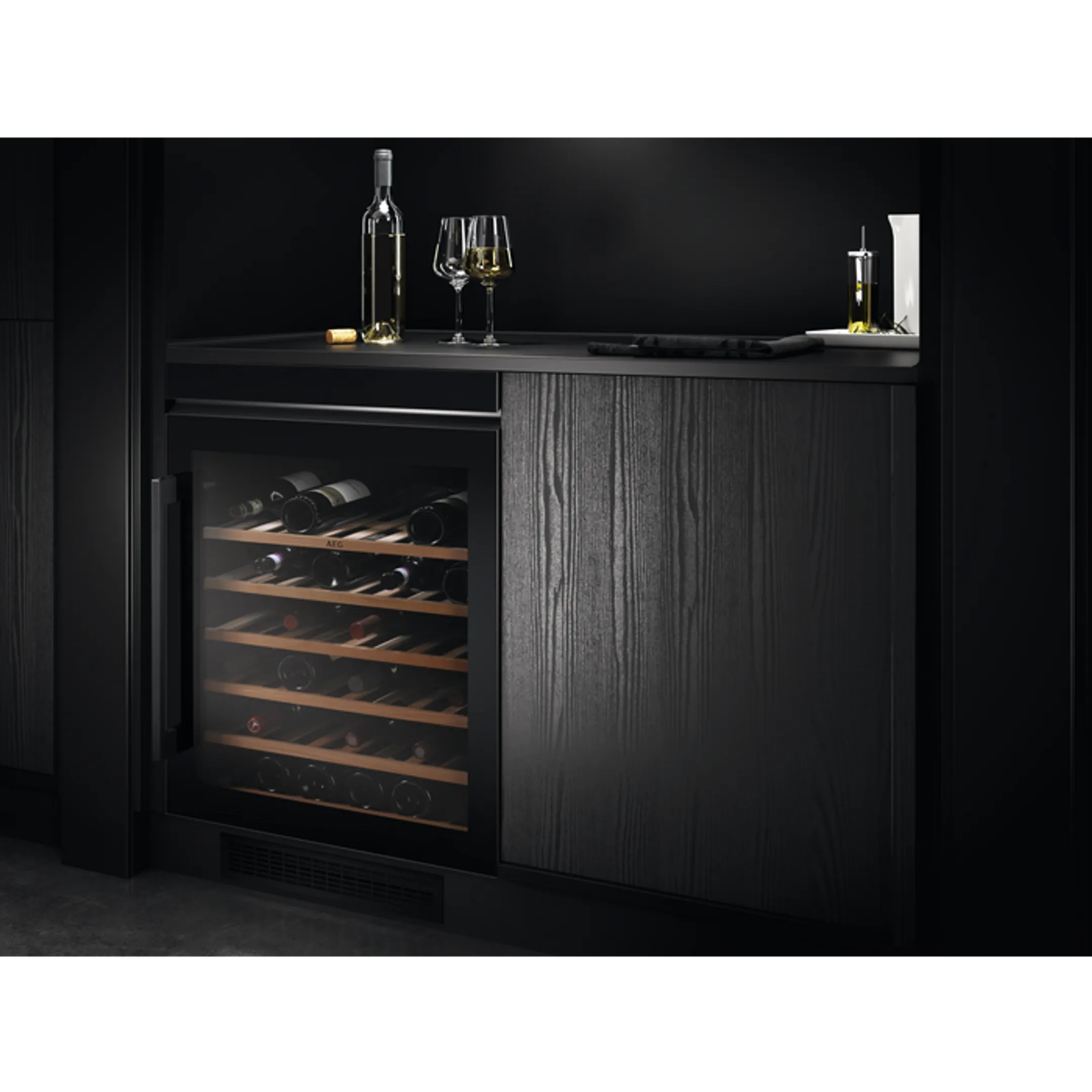 AEG Wijnklimaatkast AWS4052B5B image