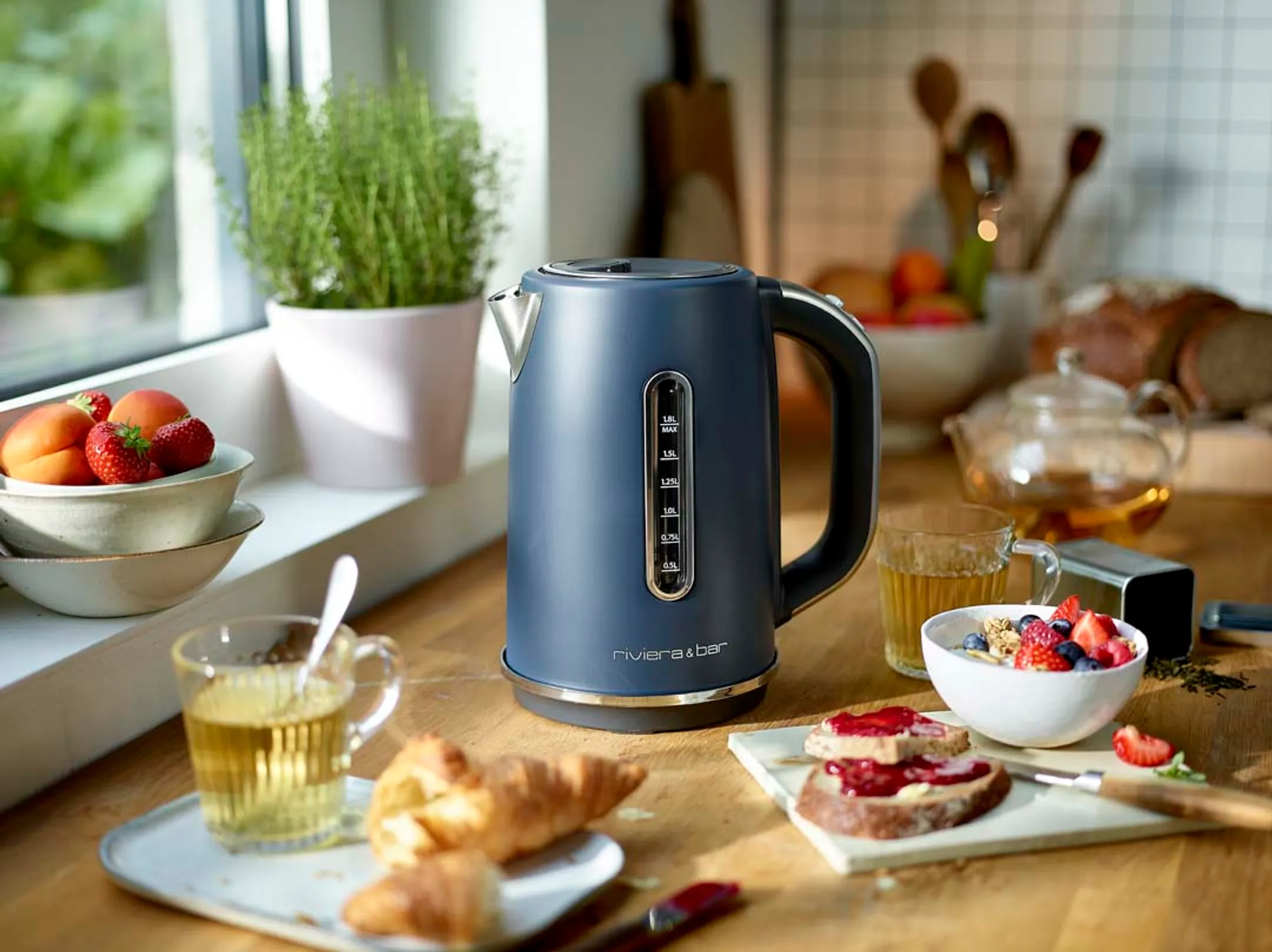 Riviera & Bar Waterkoker BBT 668 image