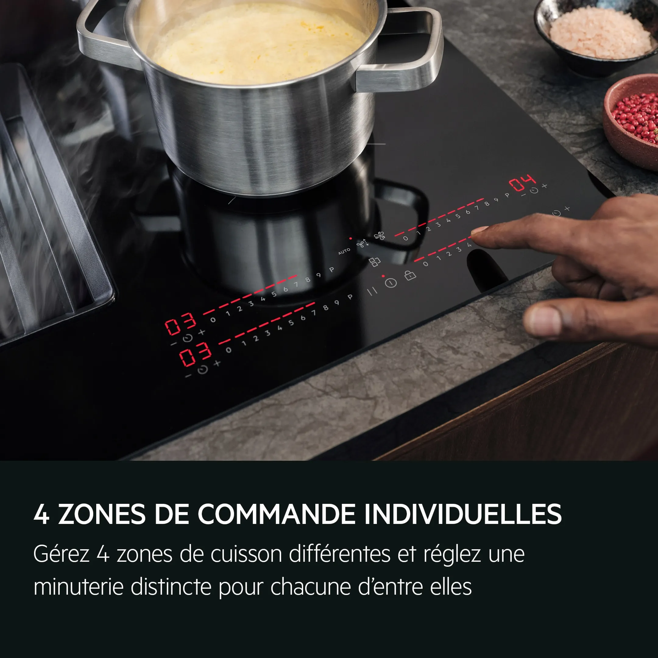 AEG Taque avec hotte intégrée TH84CB03CB image