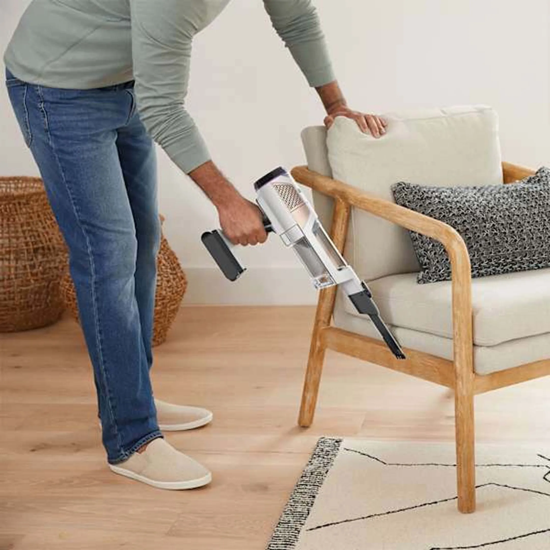 Aspirateur balai Detect Clean and Empty IW3612EUT