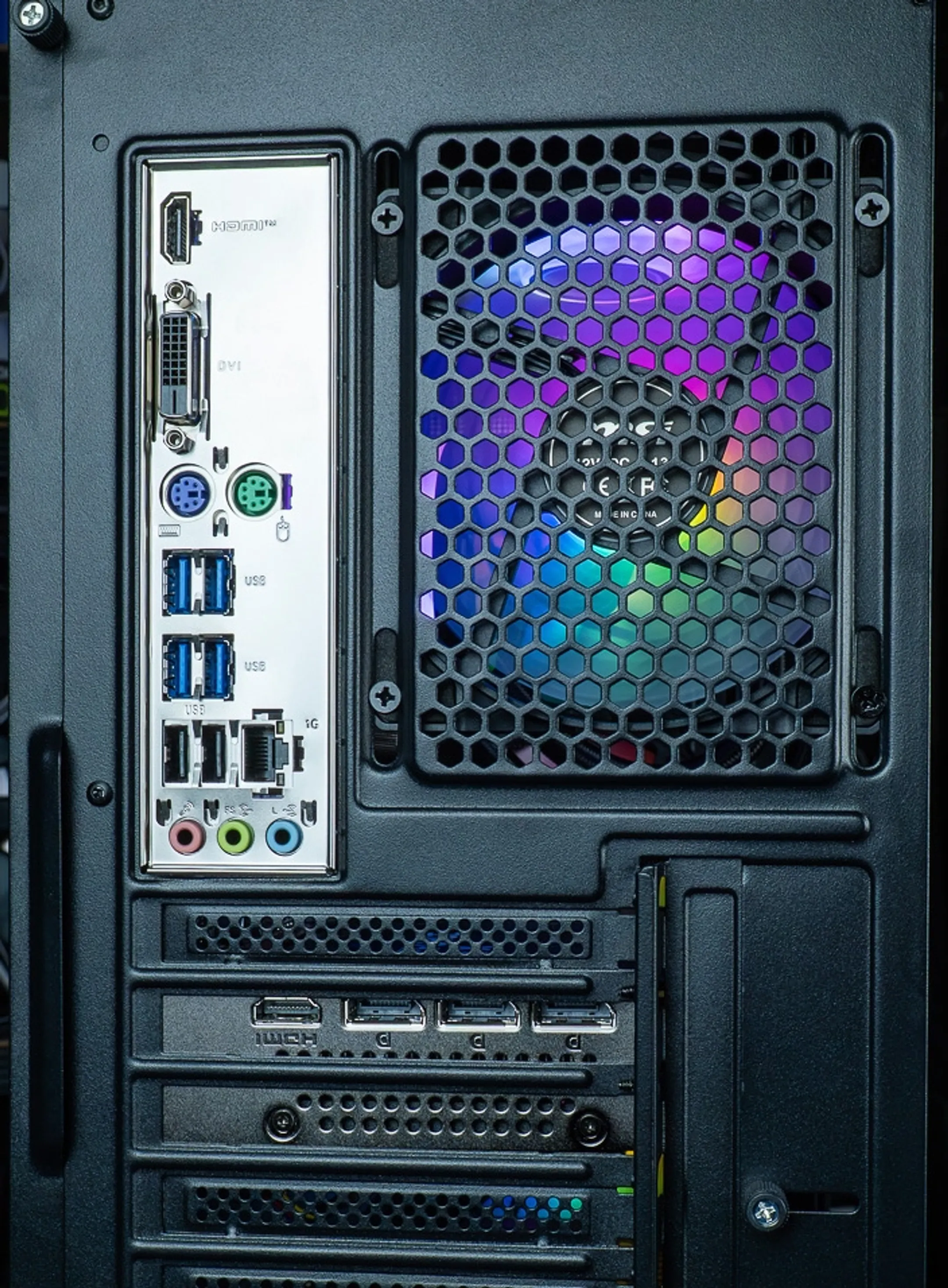 FLOWUP REVENGE GeForce RTX 5050 8GB image