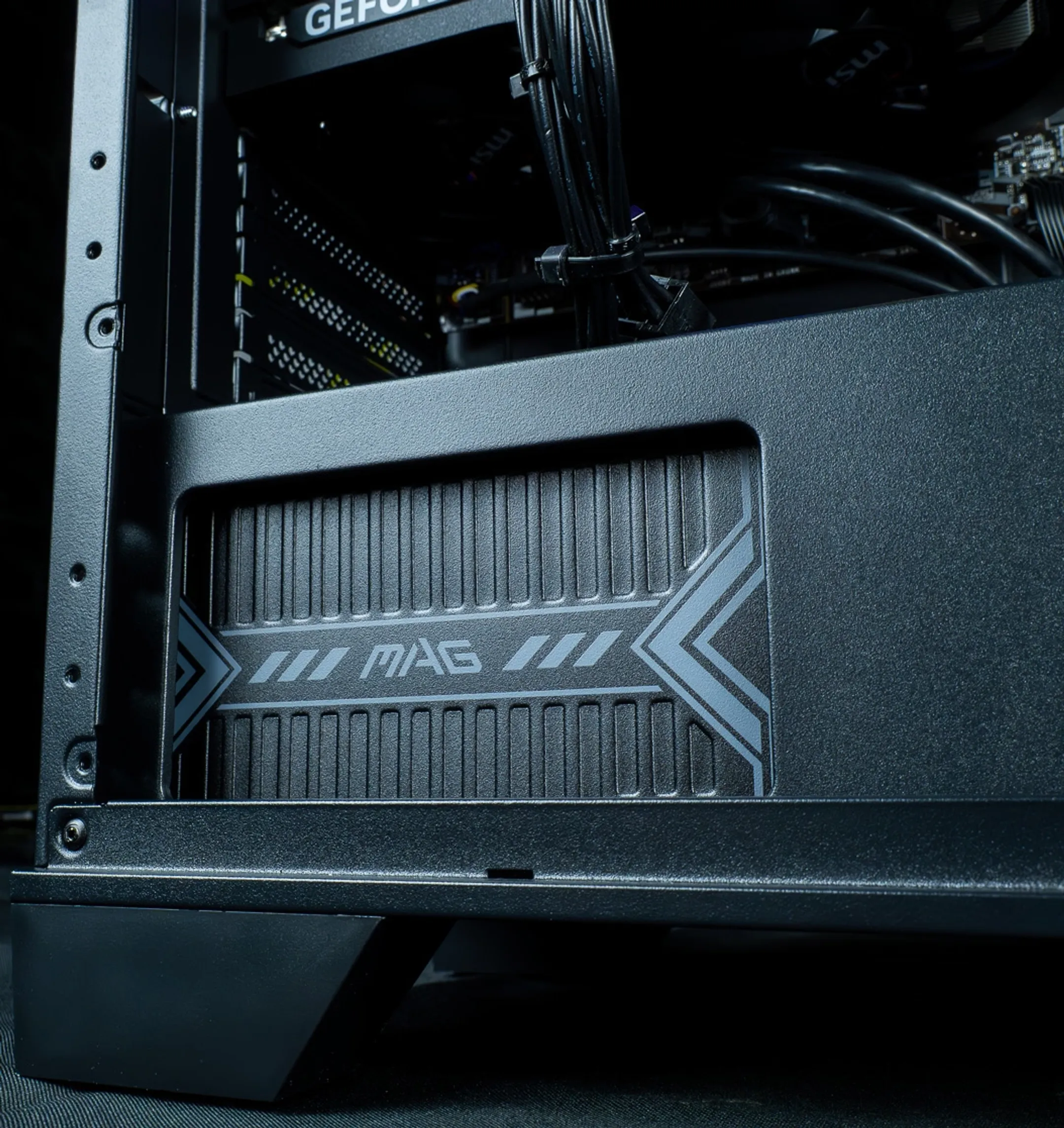 FLOWUP REVENGE GeForce RTX 5050 8GB image