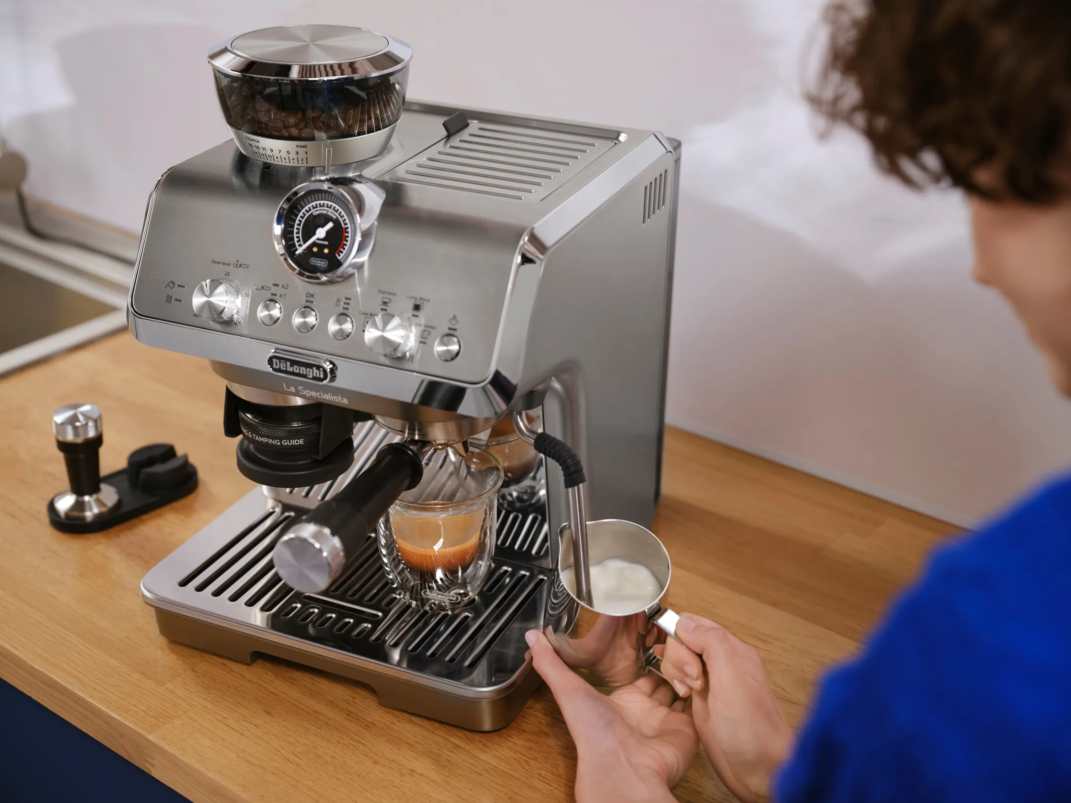 Machine à Expresso à pompe La Specialista Arte Evo EC9255.M