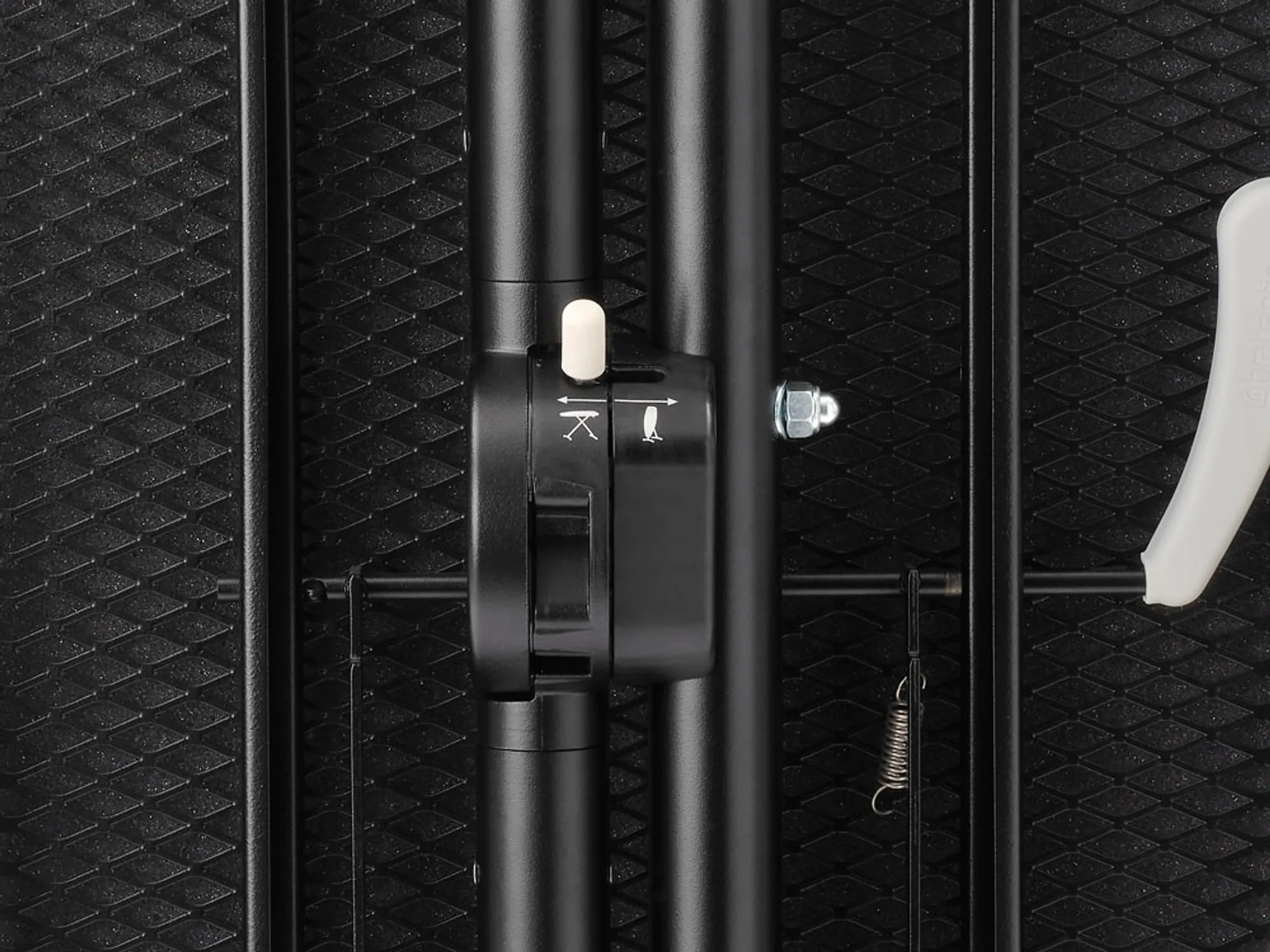 Strijkplank met strijkijzerhouder - 135x45 cm