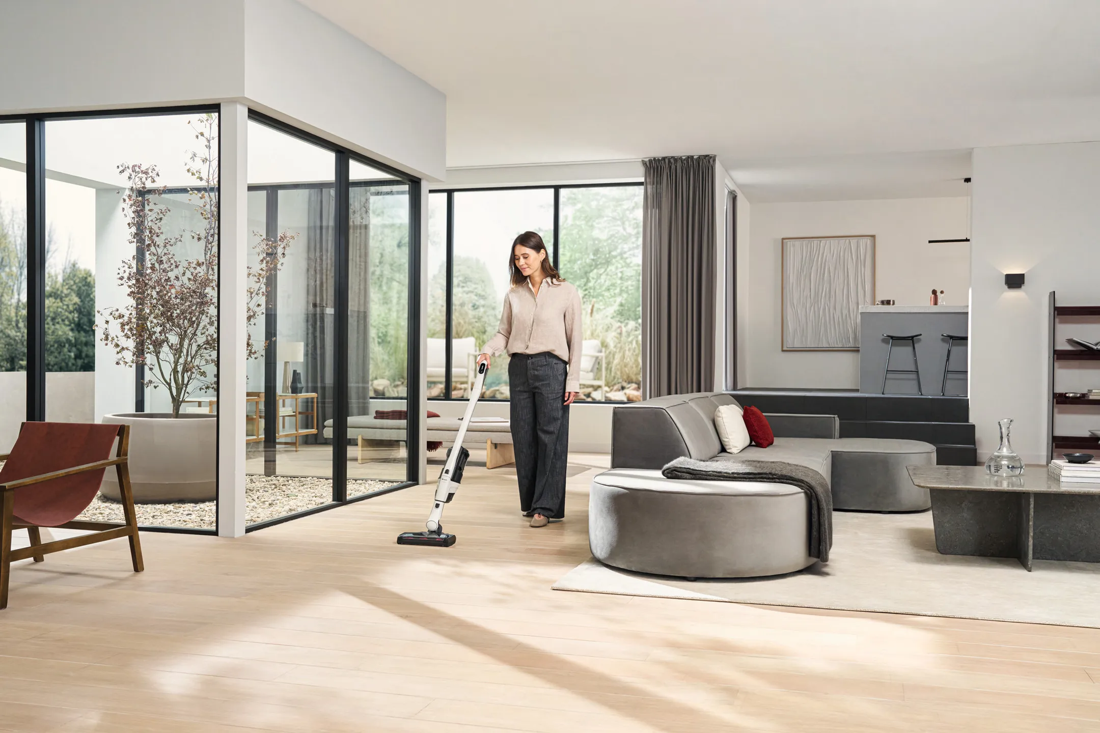 Aspirateur balai Triflex HX3 BW