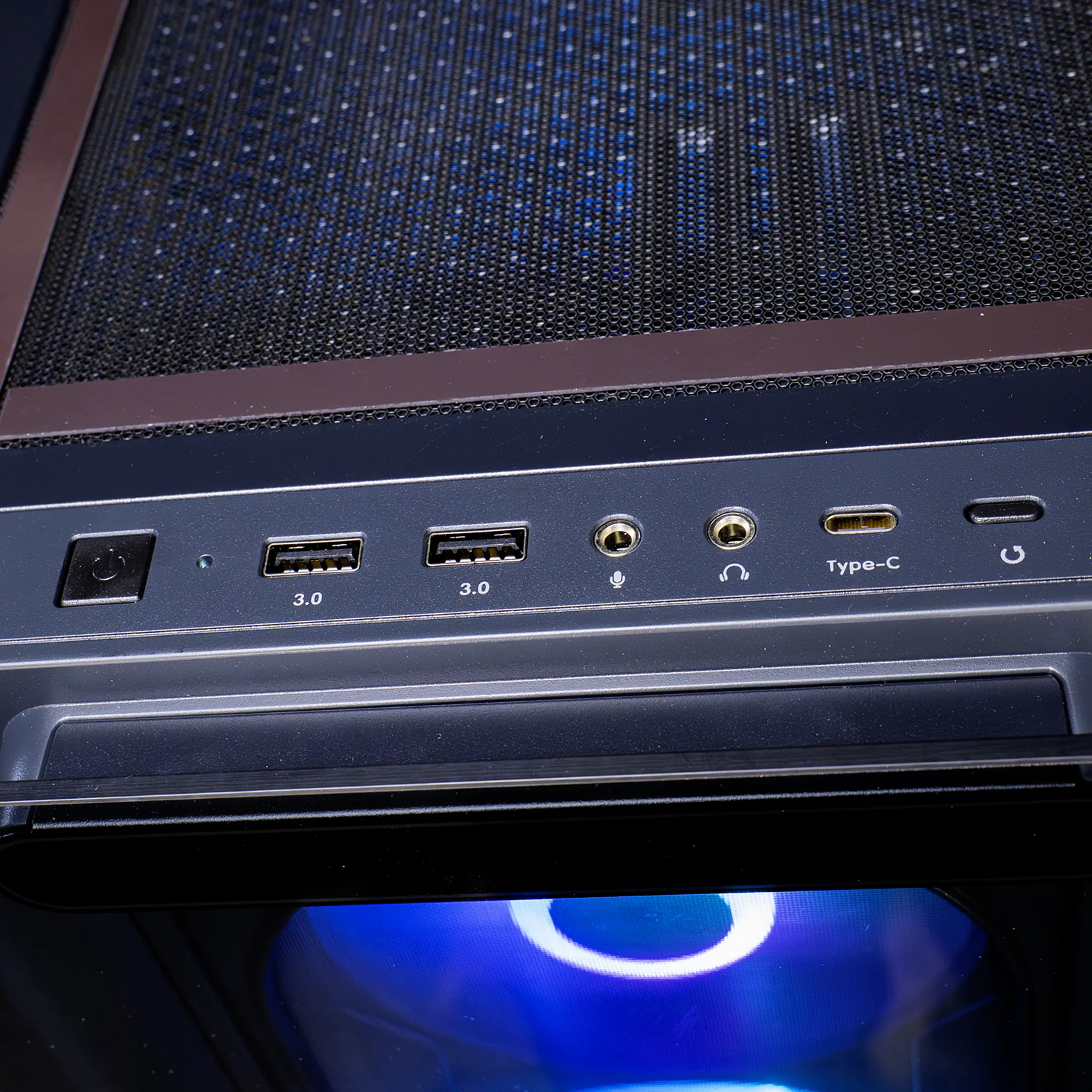 Rival Powered by Asus - 16GB / 1TB - Nvidia GeForce RTX 5050