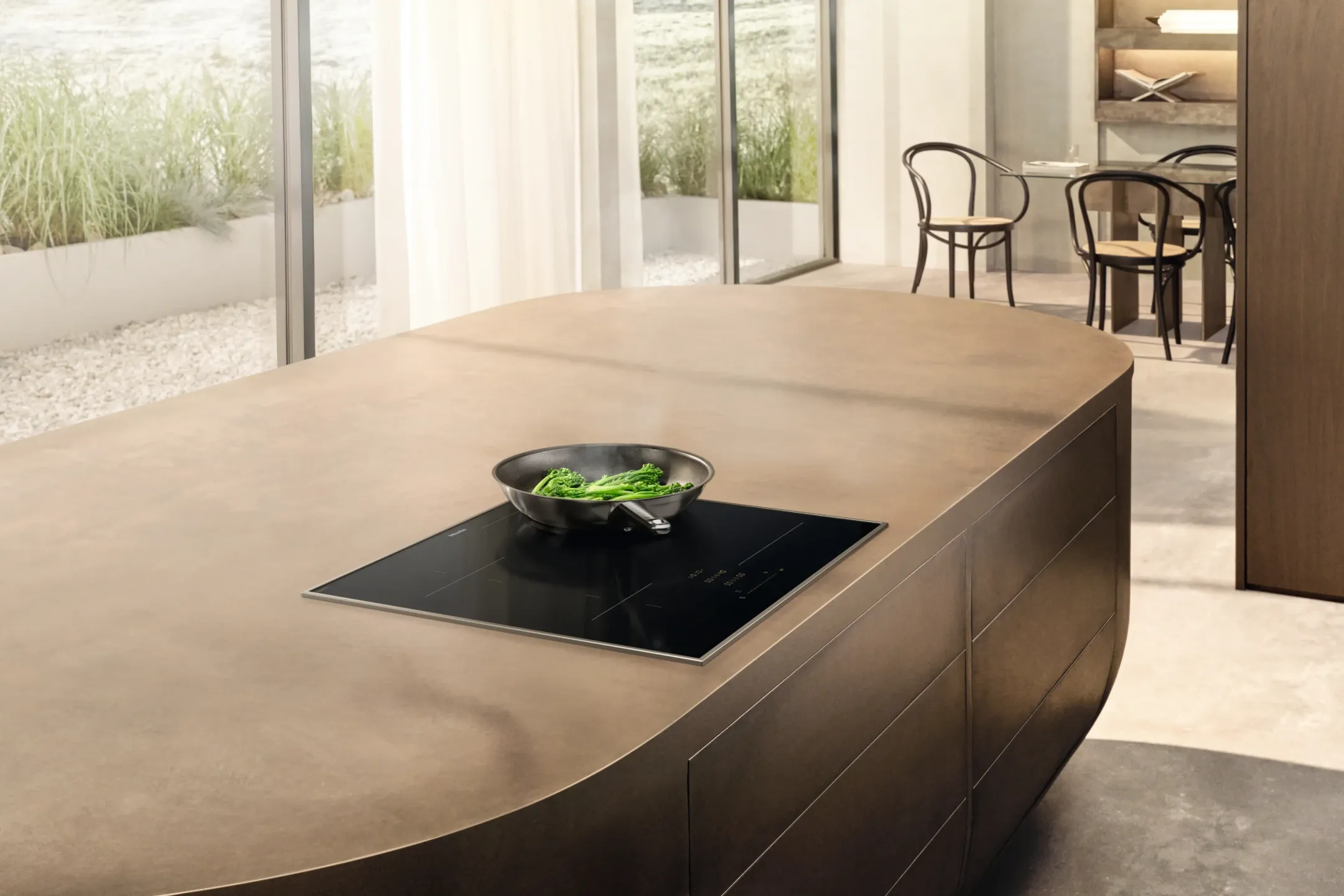 Taque induction KM 8462 FR